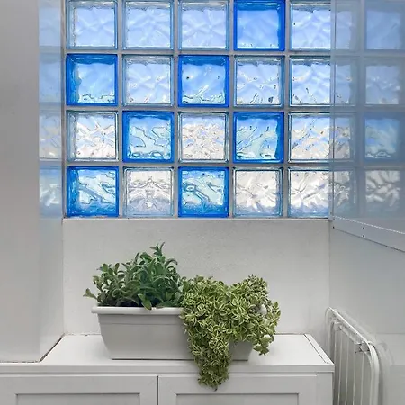 Felix - לינה וארוחת בוקר